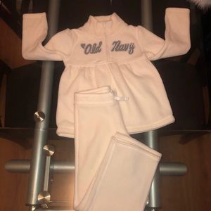 Girls 5t old navy fleece top & bottom